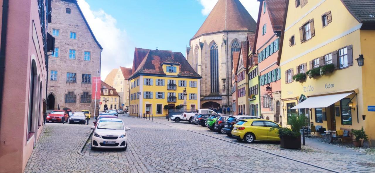 Kaiser Franz Fuer Bis Zu 6 - Zentral, Arbeitsplatz, Waschmaschine, Disney Plus Dinkelsbühl Esterno foto
